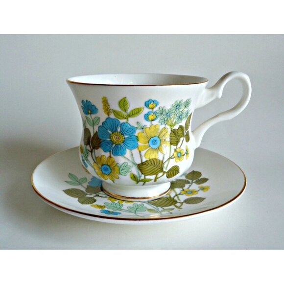 Teacup and Saucer Vintage Royal Grafton Fine Bone China England Springtime Flora - Picture 1 of 5